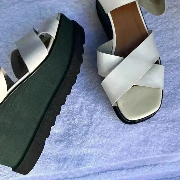 Free people - Picture 7 of 7